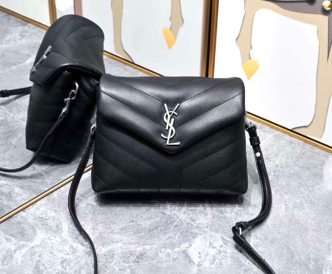 Saint Laurent Toy Loulou crossbody bag in black quilted leather. image 1