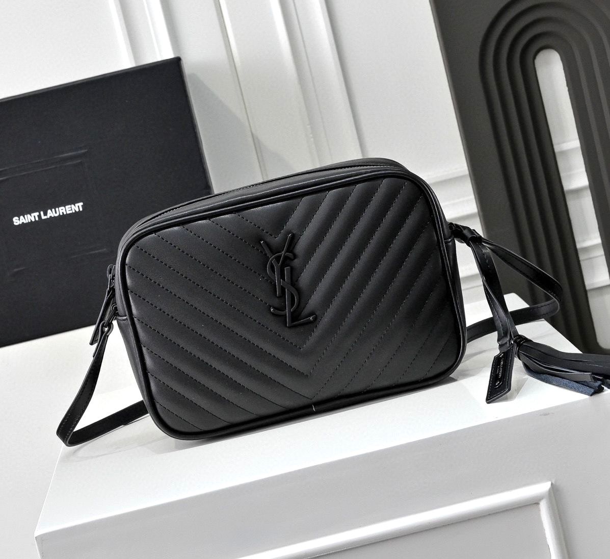 Saint Laurent Lou camera bag in black quilted leather. image 1