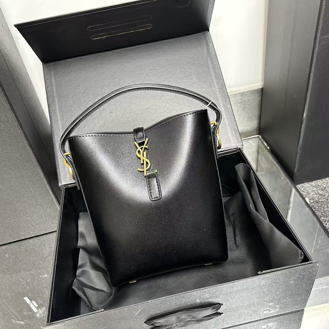 Saint Laurent Le 37 mini bucket bag in black calfskin leather. image 1