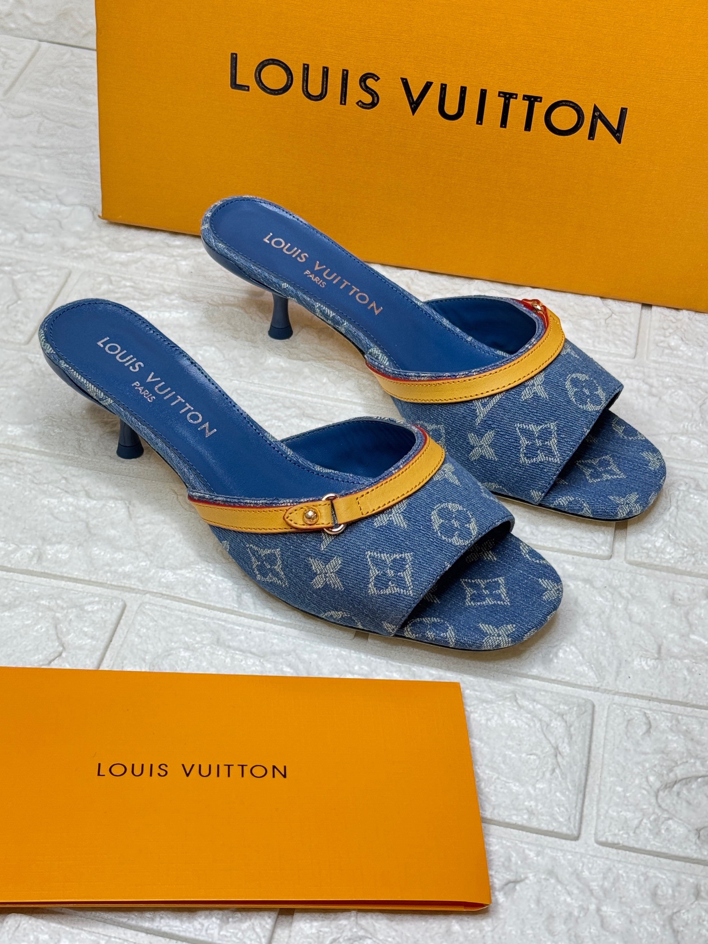 Louis Vuitton Neo Revival mule in Monogram denim with a kitten heel. image 2
