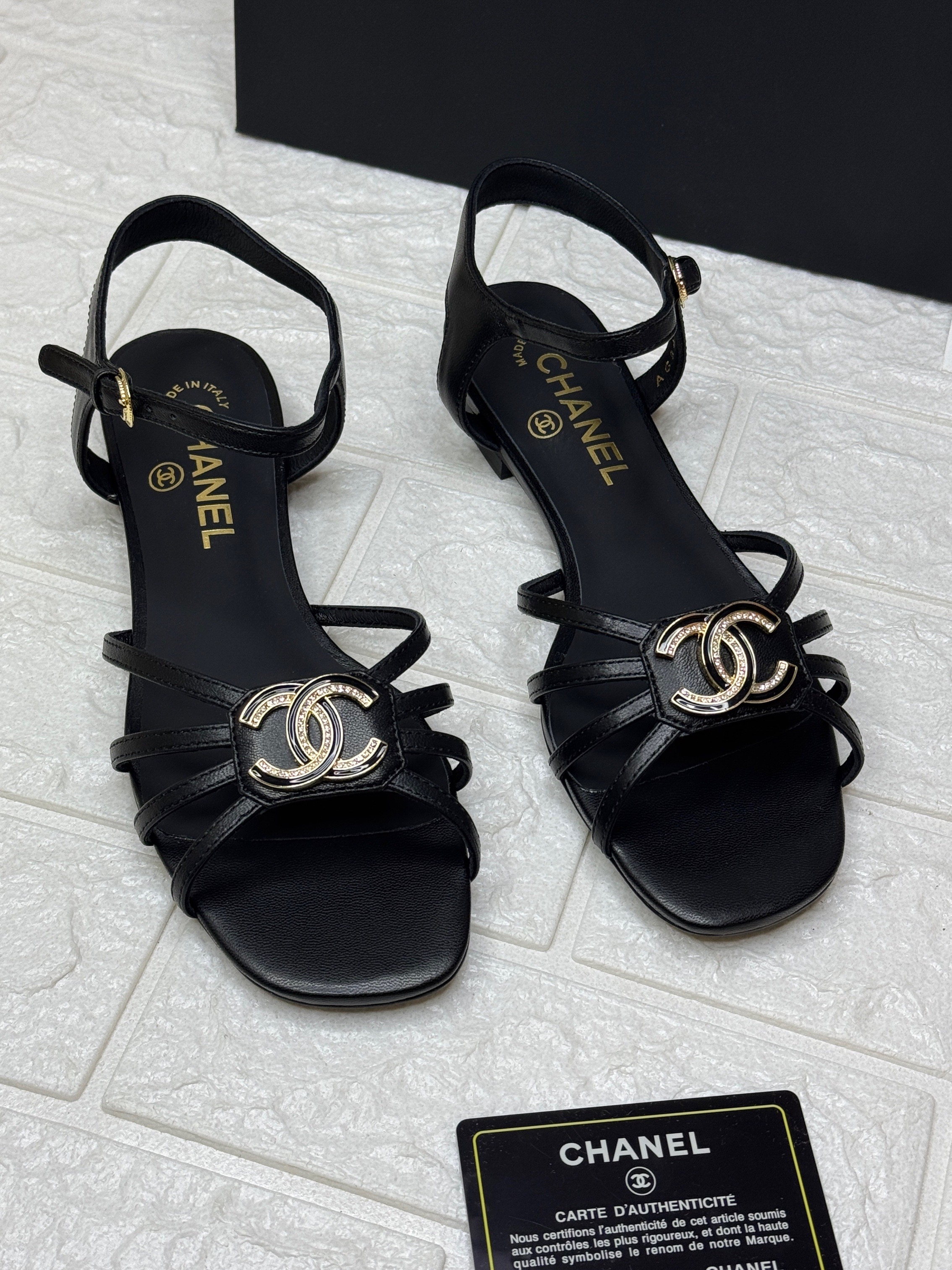 Chanel fabric and leather sandals with gold-tone hardware and the iconic CC logo. image 1
