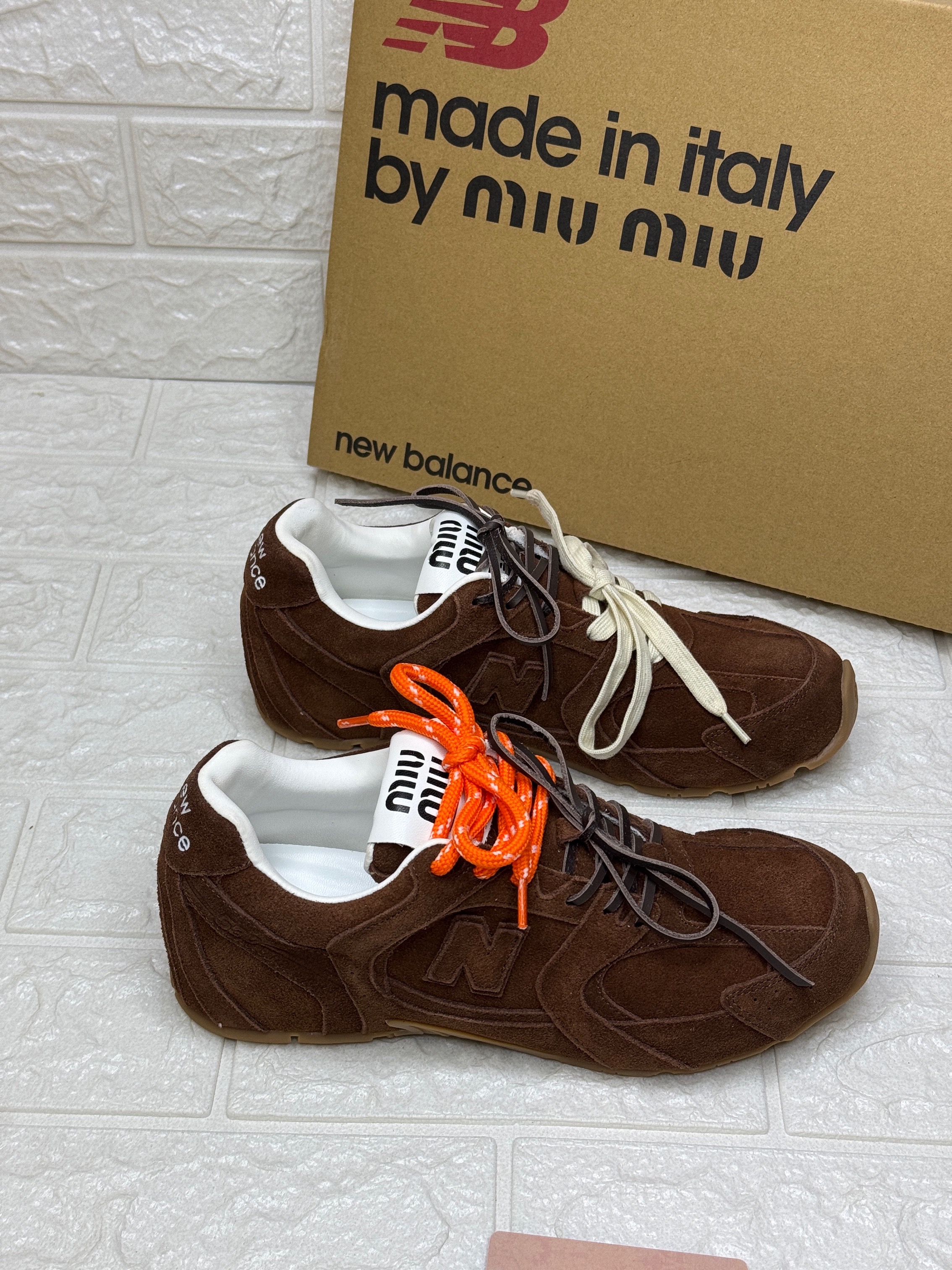 Miu Miu x New Balance 530 SL sneakers in brown suede. image 1