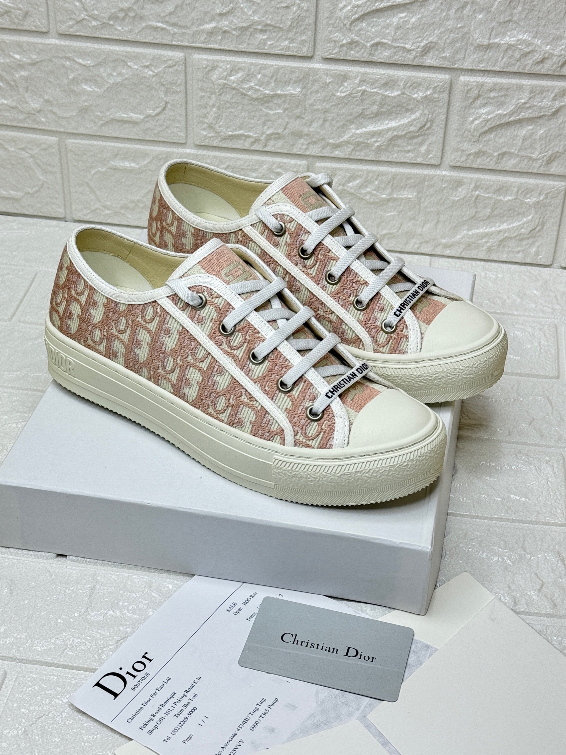 Dior Walk'n'Dior sneakers in pink Toile de Jouy embroidered cotton. image 1