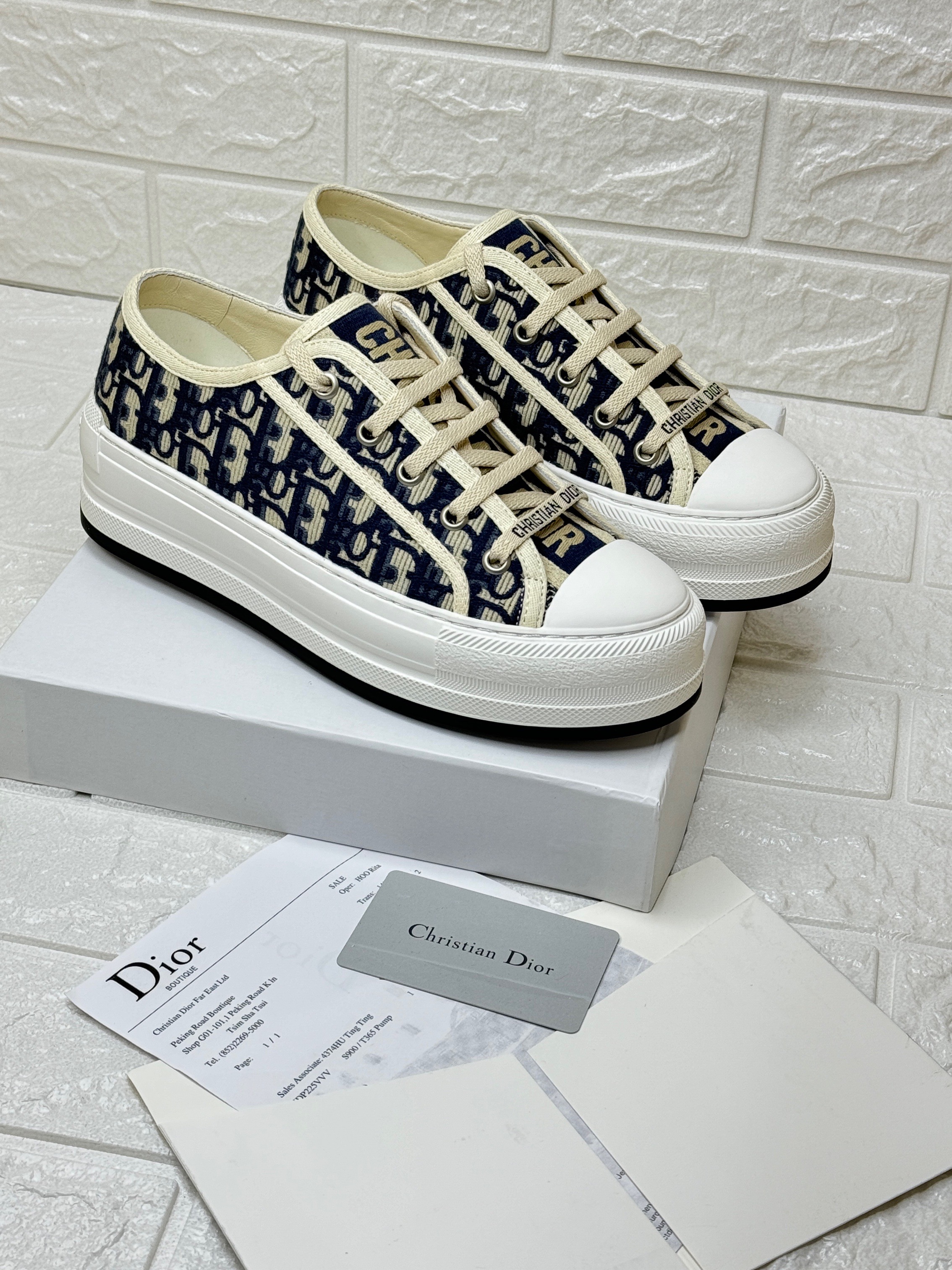 Dior Walk'n'Dior Platform Sneaker in deep blue Dior Oblique embroidered cotton. image 1