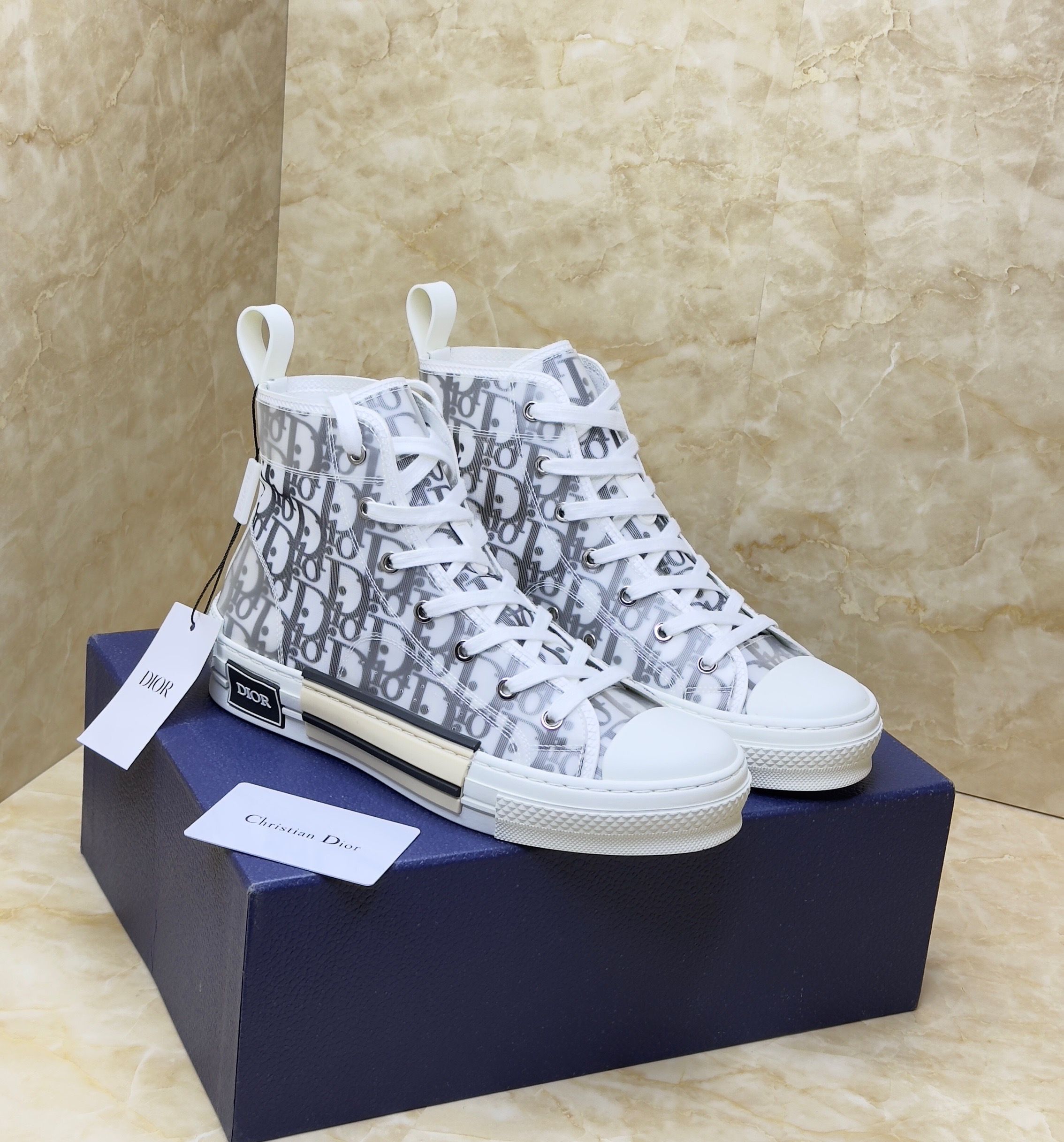 Dior B23 high-top sneaker in white and black Dior Oblique canvas. image 1