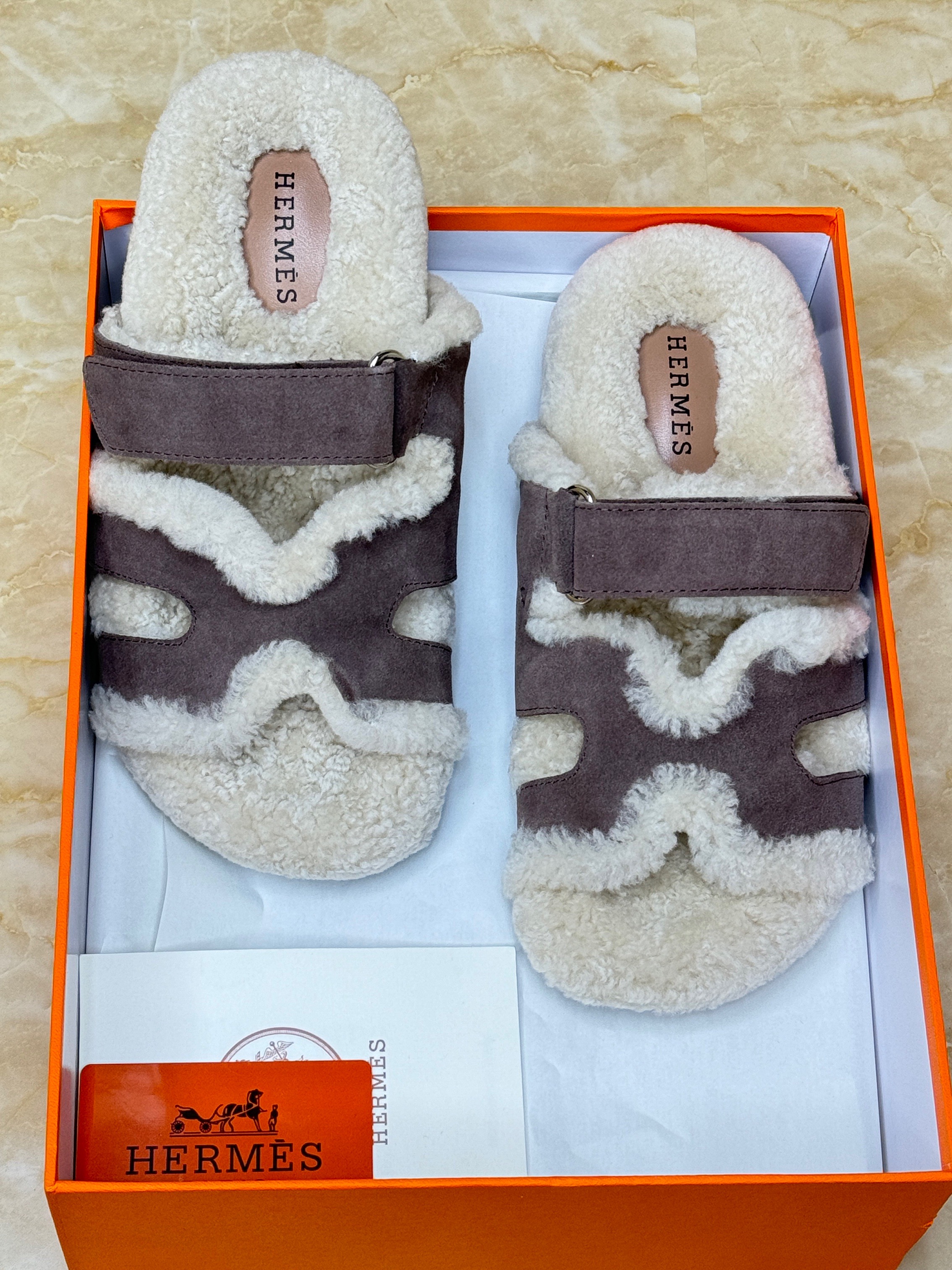 Herm?s Chypre sandals in suede goatskin and shearling. image 1