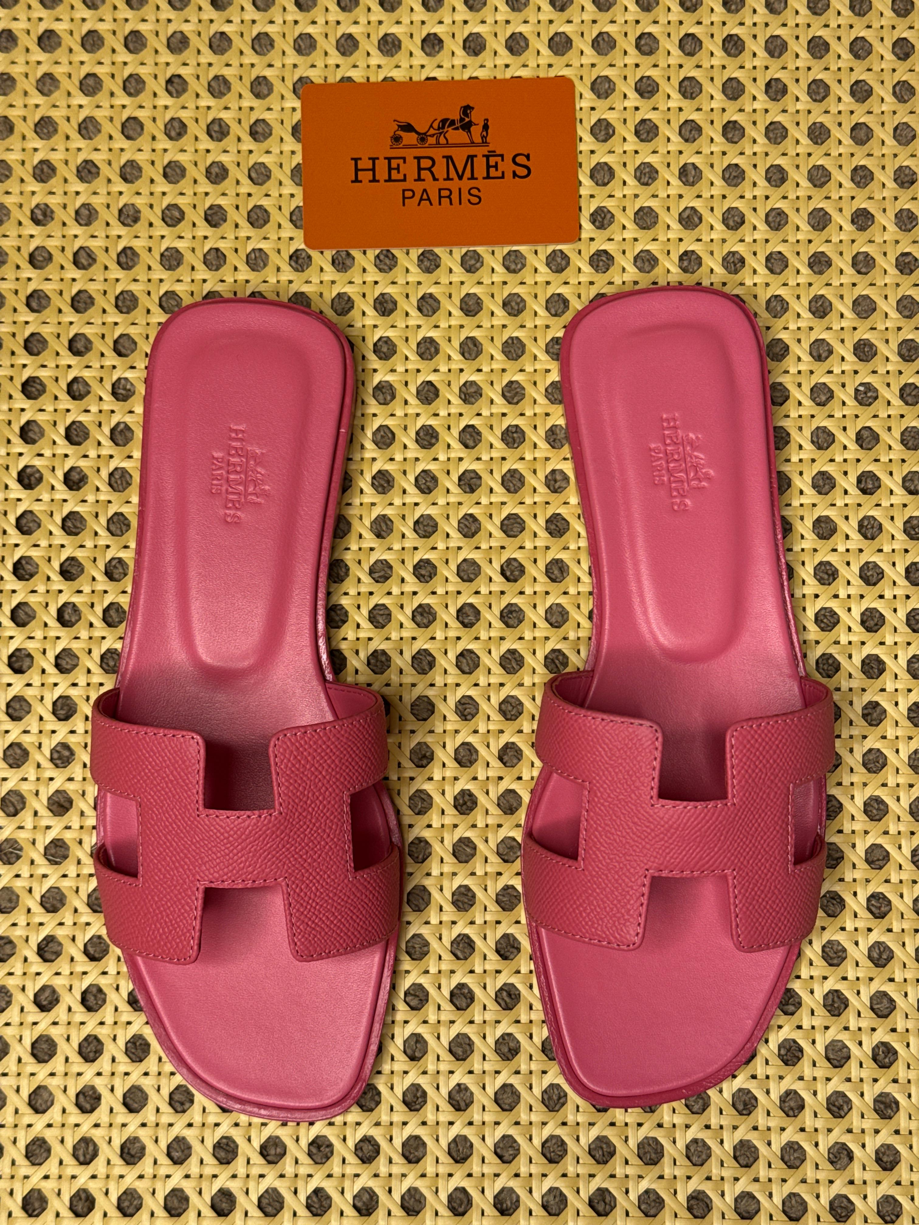 Herm?s Oran sandals in Rose Magenta Epsom calfskin leather. image 1